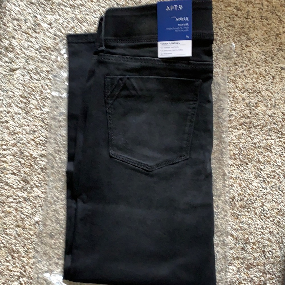 Apt 9 Tummy Control Ankle Jeans.